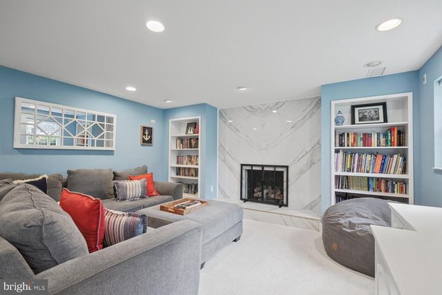 4008 ROBERTSON BLVD, Alexandria, VA 22309