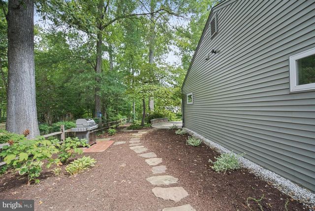 4008 ROBERTSON BLVD, Alexandria, VA 22309