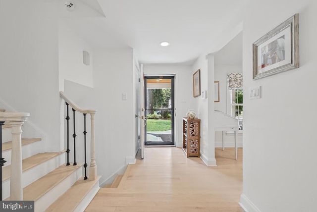 4008 ROBERTSON BLVD, Alexandria, VA 22309