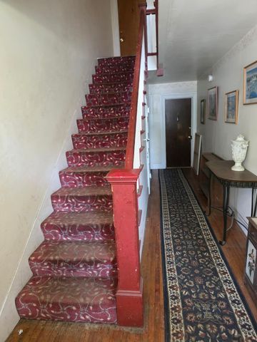 16 School Street, Brattleboro, VT 05301