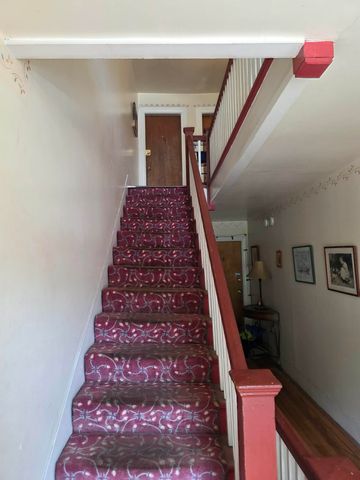 16 School Street, Brattleboro, VT 05301
