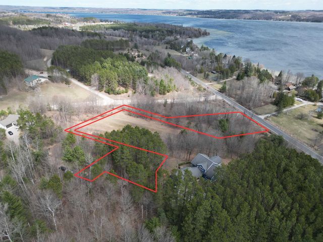 E Hidden Beech Drive, Cedar, MI 49621