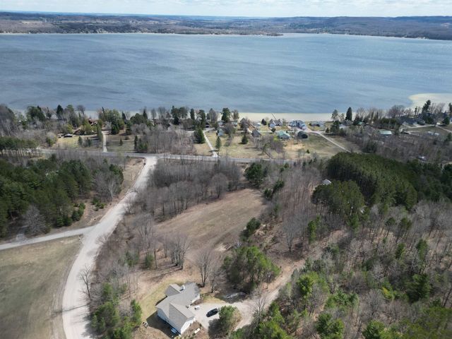 E Hidden Beech Drive, Cedar, MI 49621