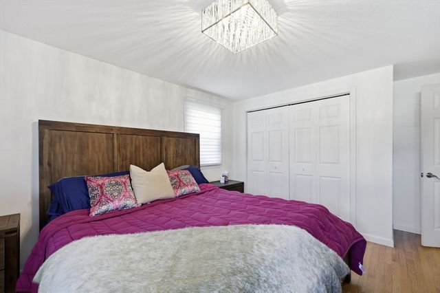 28 Drumlin Rd, Springfield, MA 01108