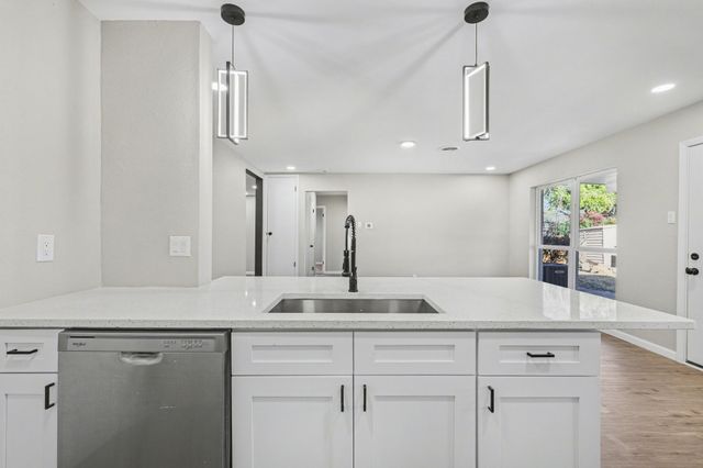 1303 Cloverdale Drive, Richardson, TX 75080