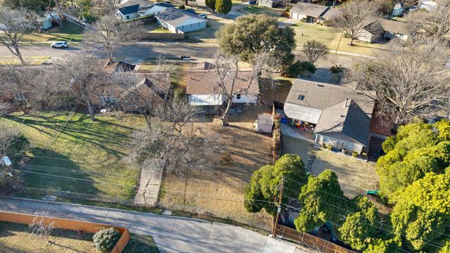 1303 Cloverdale Drive, Richardson, TX 75080