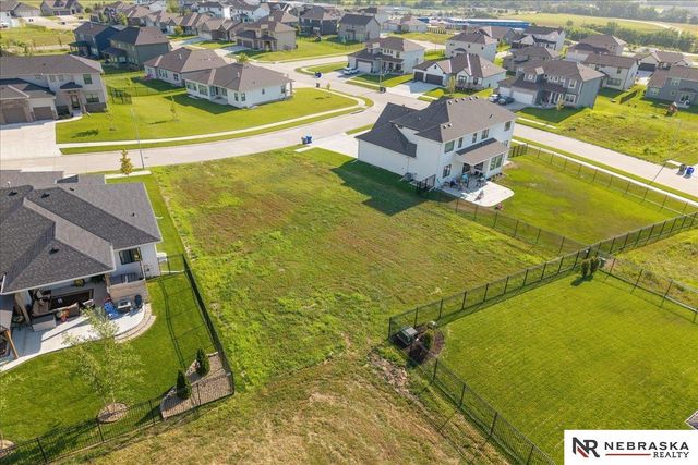 17007 Emma Street, Bennington, NE 68007