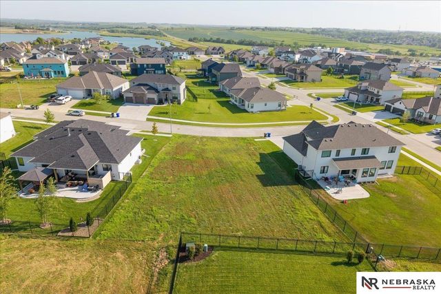 17007 Emma Street, Bennington, NE 68007