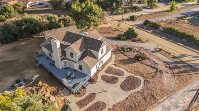 1214 Cook St., Ramona, CA 92065