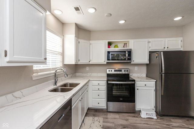 9250 Ratcliff Court, Indianapolis, IN 46234