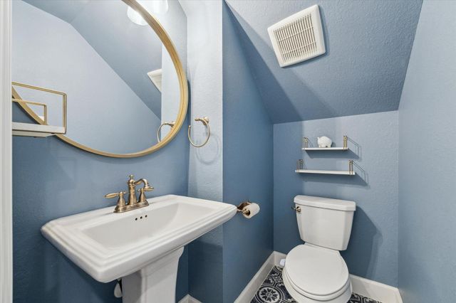 2714 Strathwood Lane, Houston, TX 77082