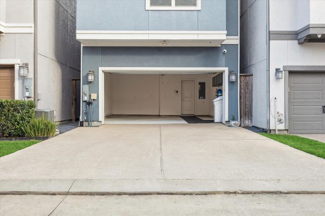 2714 Strathwood Lane, Houston, TX 77082