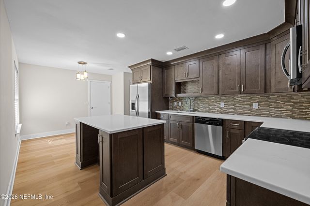 1440 FOREST Lane, St. Johns, FL 32259