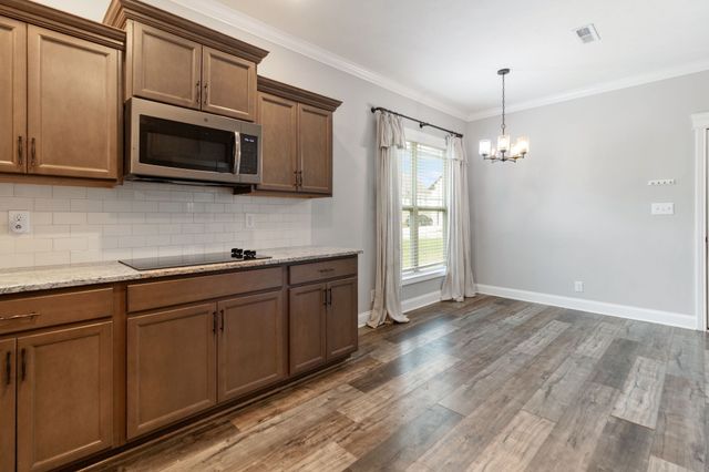 1072 Chagford Dr, Clarksville, TN 37043