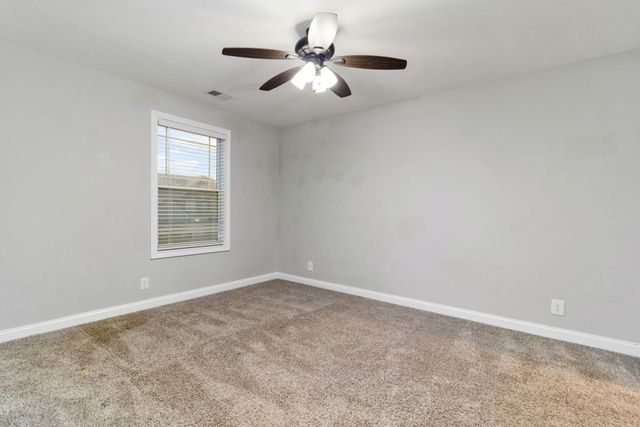 1072 Chagford Dr, Clarksville, TN 37043