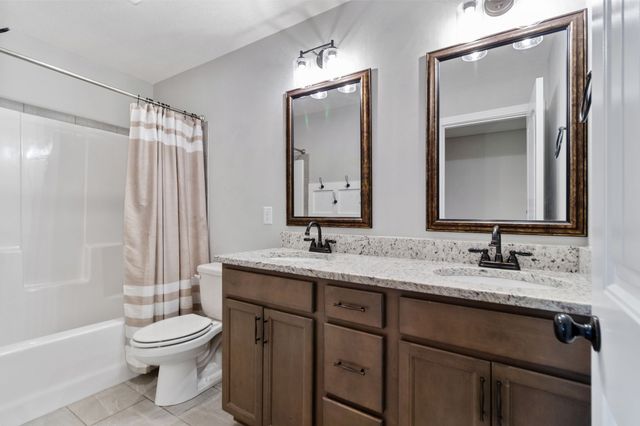 1072 Chagford Dr, Clarksville, TN 37043