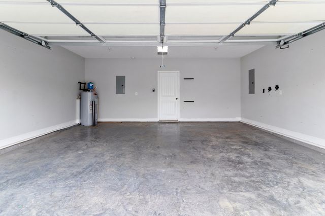 1072 Chagford Dr, Clarksville, TN 37043