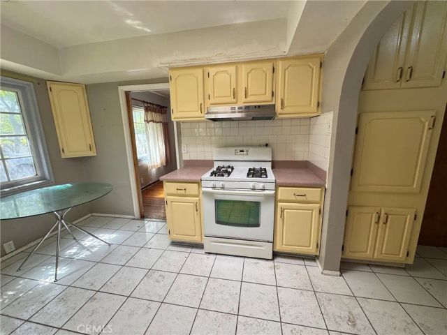 2790 mataro, Pasadena, CA 91107