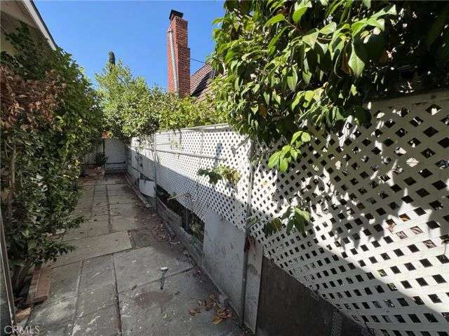 2790 mataro, Pasadena, CA 91107