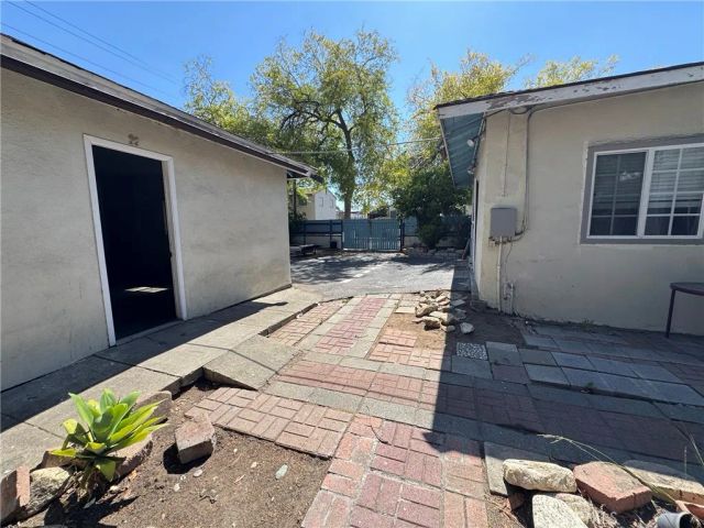 2790 mataro, Pasadena, CA 91107