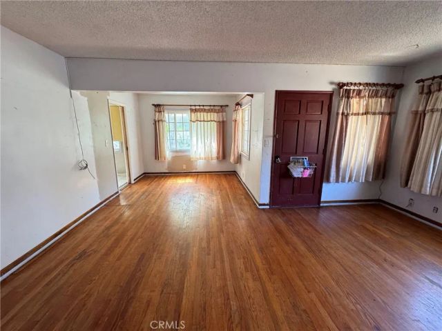 2790 mataro, Pasadena, CA 91107