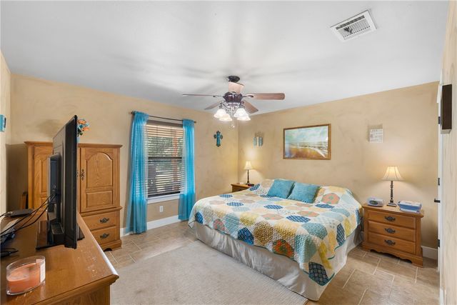 6481 Private Road 2003, Caldwell, TX 77836