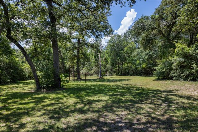 6481 Private Road 2003, Caldwell, TX 77836