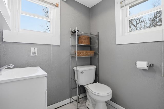 32 Shannon Ave, City Of Washington, PA 15301