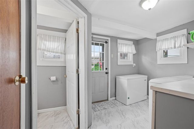 32 Shannon Ave, City Of Washington, PA 15301