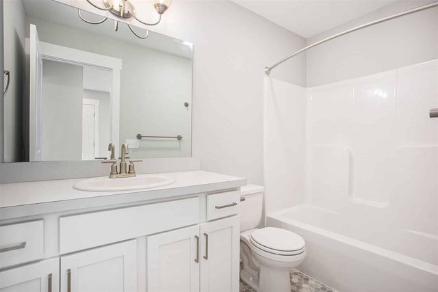 2955 Norway Pne Drive, Kentwood, MI 49512