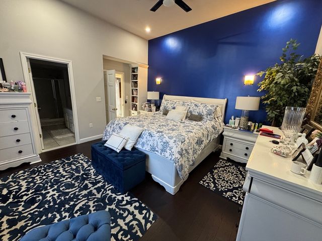 79 Burlington Rd, Bedford, MA 01730