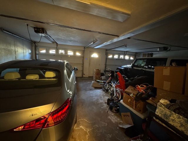 79 Burlington Rd, Bedford, MA 01730