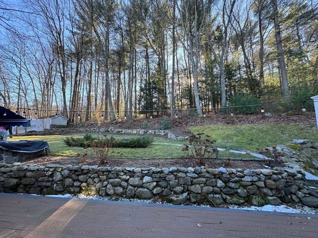 79 Burlington Rd, Bedford, MA 01730