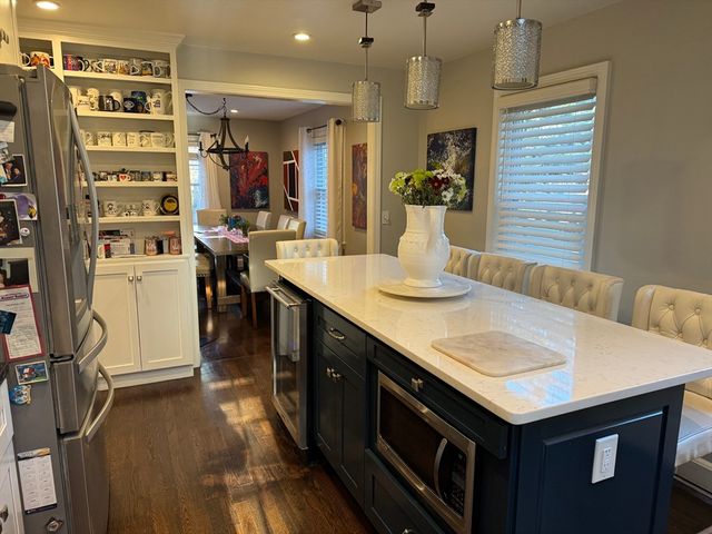 79 Burlington Rd, Bedford, MA 01730