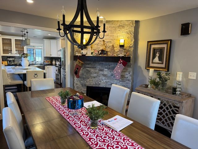 79 Burlington Rd, Bedford, MA 01730