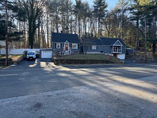 79 Burlington Rd, Bedford, MA 01730