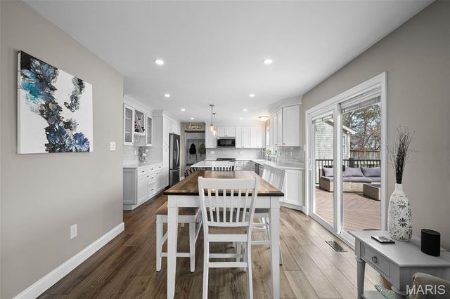 3511 Georgetowne Village Drive, Manchester, MO 63088