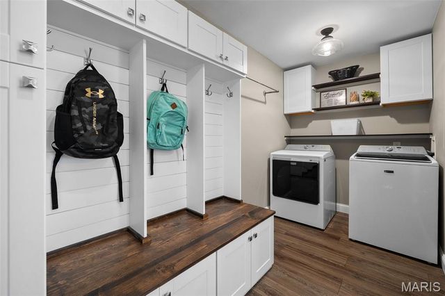 3511 Georgetowne Village Drive, Manchester, MO 63088