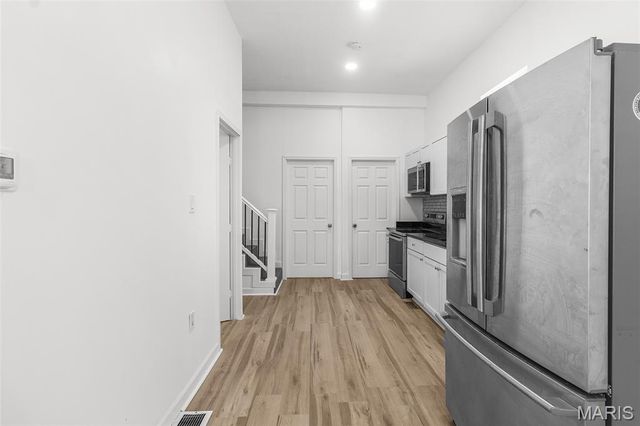 22 S 15th Street, Belleville, IL 62220