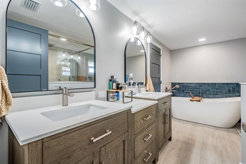 Image 30 of property listing at 5001 MARLIN DRIVE, New Port Richey, FL 34652