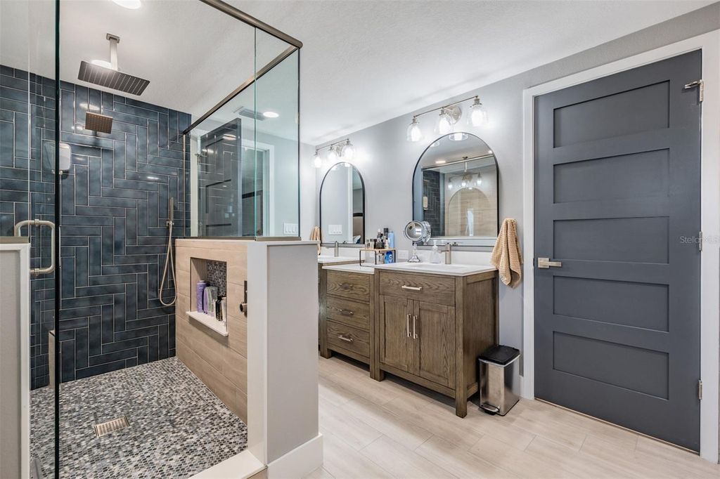 Image 32 of property listing at 5001 MARLIN DRIVE, New Port Richey, FL 34652