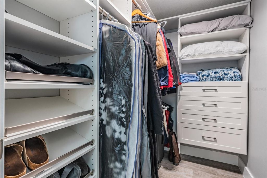 Image 36 of property listing at 5001 MARLIN DRIVE, New Port Richey, FL 34652