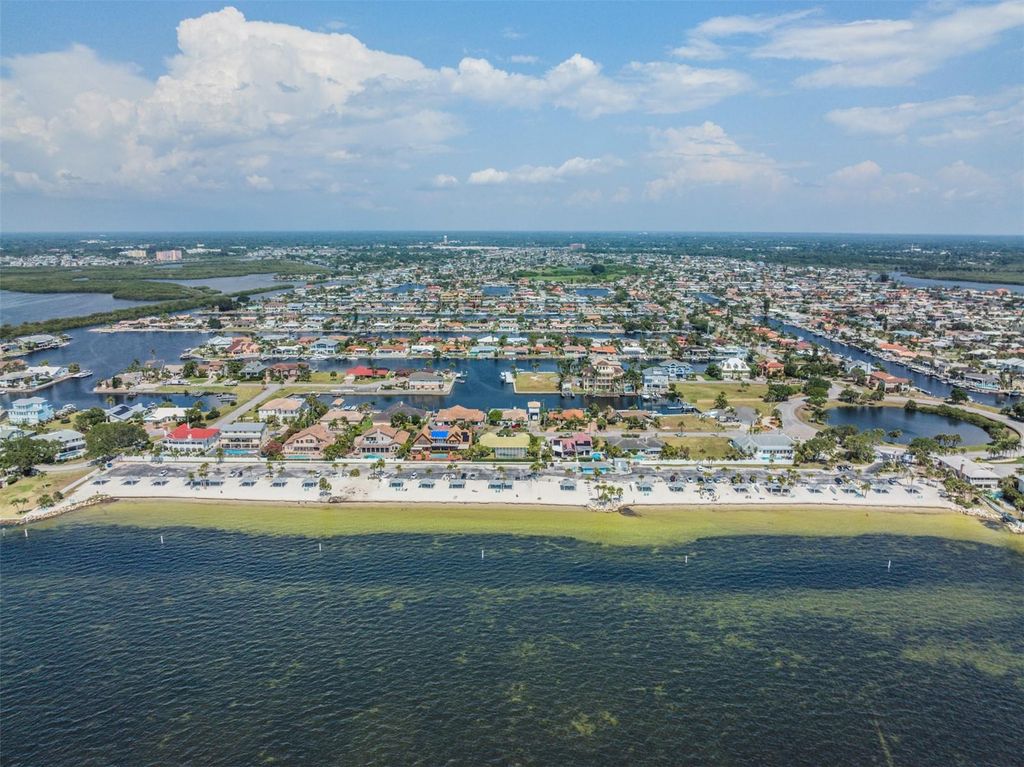 Image 49 of property listing at 5001 MARLIN DRIVE, New Port Richey, FL 34652