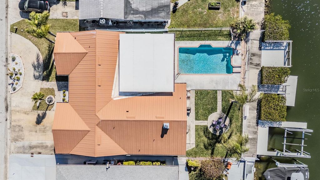 Image 7 of property listing at 5001 MARLIN DRIVE, New Port Richey, FL 34652