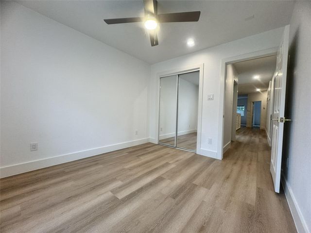 516 S Post Oak Lane 9, Houston, TX 77056