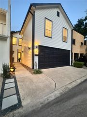 516 S Post Oak Lane 9, Houston, TX 77056