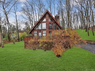 74 Brandy Lane, Wappingers Falls, NY 12590