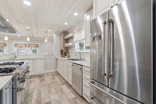 405 6th Ave. S, North Myrtle Beach, SC 29582