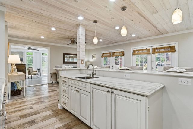 405 6th Ave. S, North Myrtle Beach, SC 29582