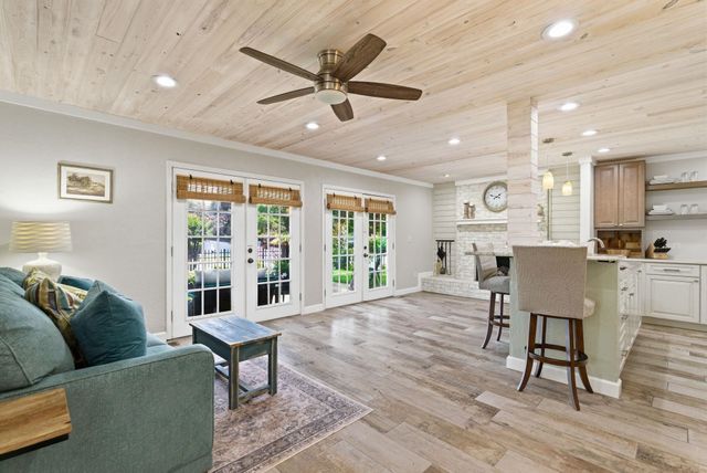 405 6th Ave. S, North Myrtle Beach, SC 29582